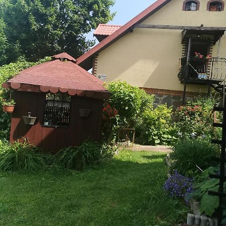 מארנגובו Czerwonki Apartament מראה חיצוני תמונה